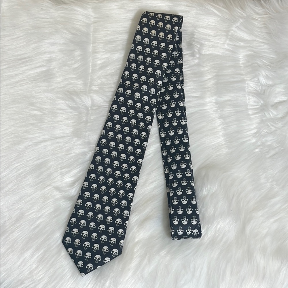 Skull Patterned Black Tie